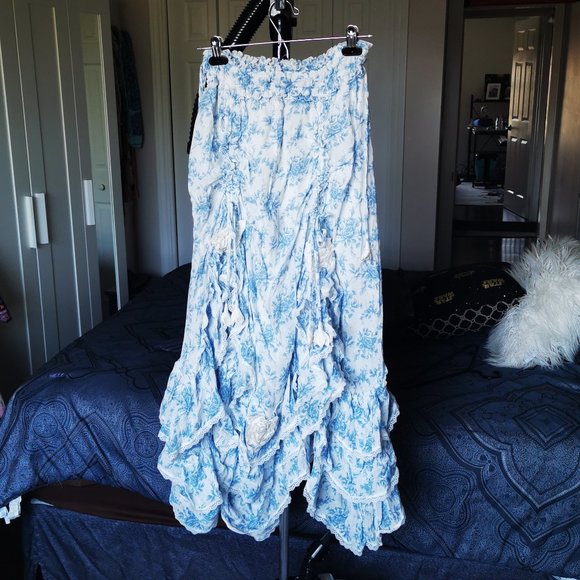 Romantic Skirt - Picture 3 of 7